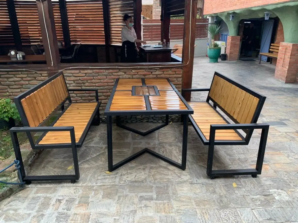 5 Tips Merawat Furniture Besi