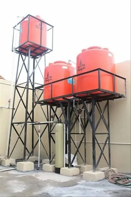 Tower penopang toren air dari rangka besi